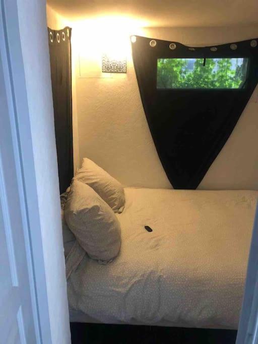 Logement Appartement Bourget Le Bourget Buitenkant foto