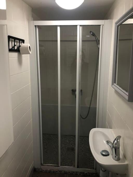 Logement Appartement Bourget Le Bourget Buitenkant foto